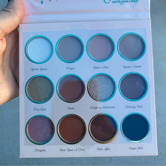 Disney Snow White Princess eyeshadow palette NEW - Picture 4 of 5